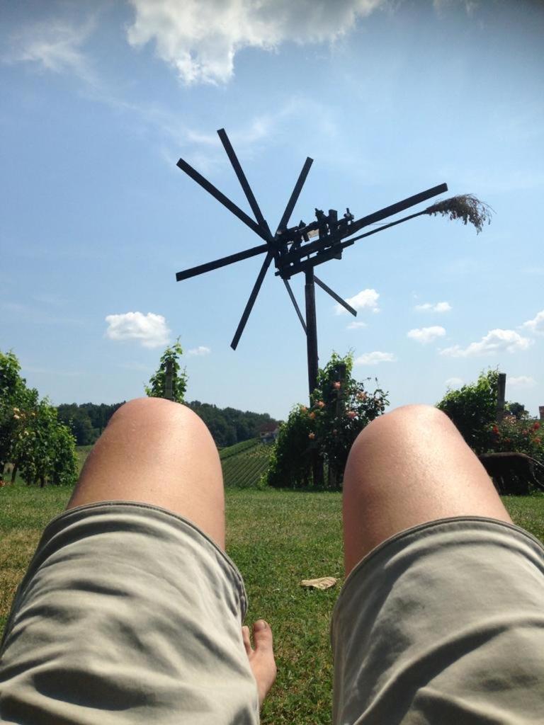 Zweytick Gaestezimmer Weingut Ratsch an der Weinstraße Esterno foto