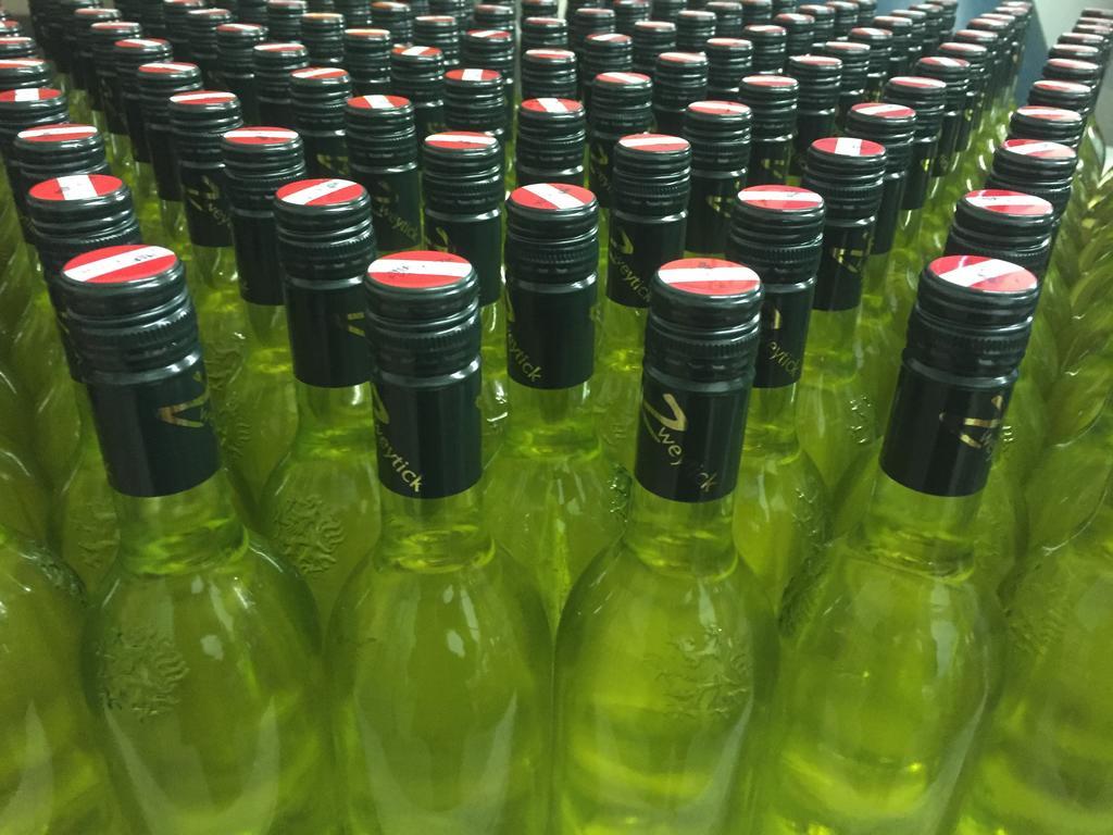 Zweytick Gaestezimmer Weingut Ratsch an der Weinstraße Esterno foto